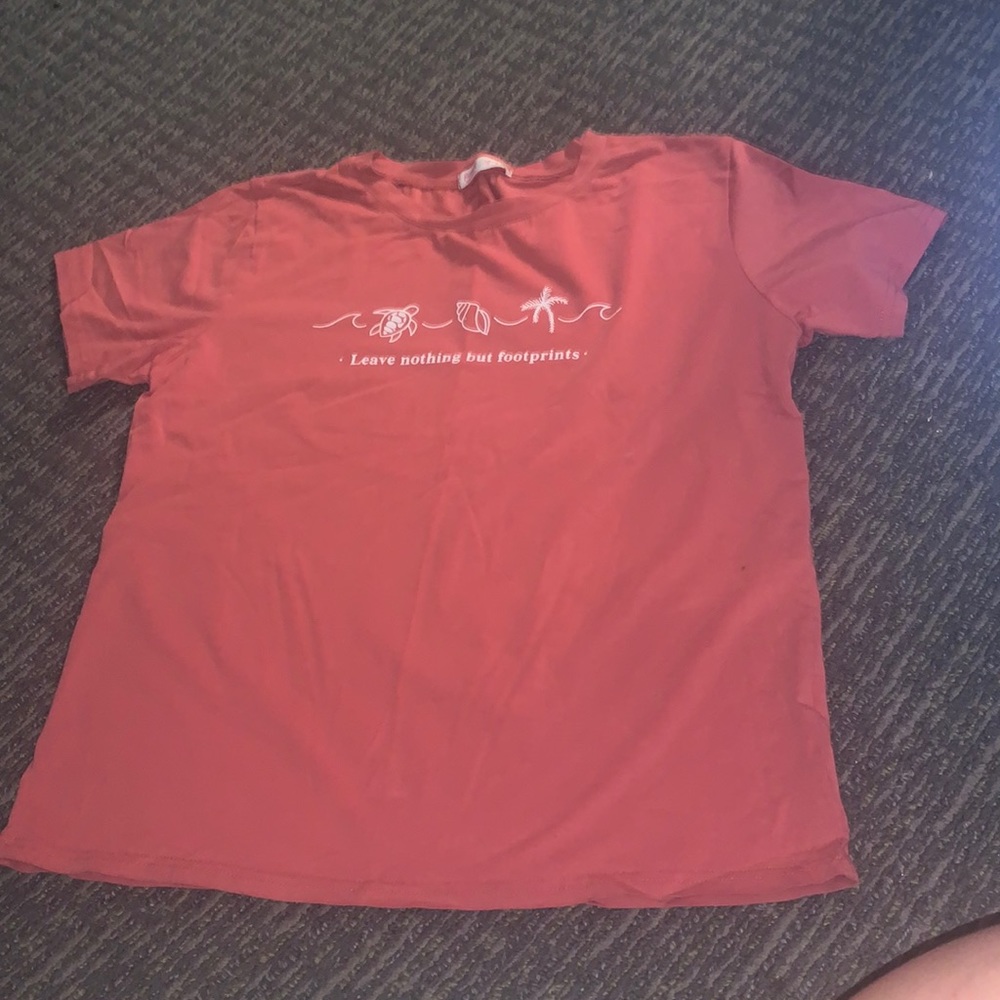 $1! Romwe M Footprints shirt